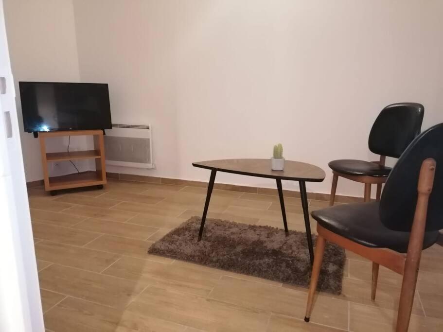 Superbe Logement Apartment Drancy Bagian luar foto